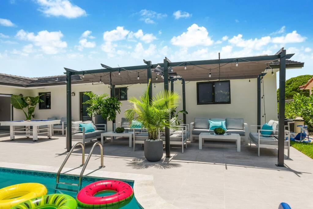 Exclusive Retreat 5br, Heated Pool, Games, Bbq And Fun L71 Holiday home *