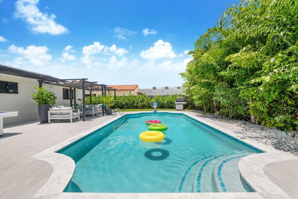 Exclusive Retreat 5br, Heated Pool, Games, Bbq And Fun L71 Holiday home *