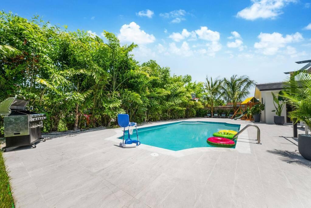 Exclusive Retreat 5br, Heated Pool, Games, Bbq And Fun L71 *