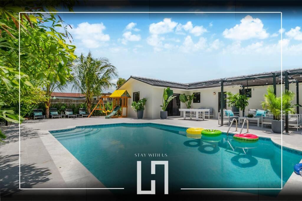 Holiday home Exclusive Retreat 5br, Heated Pool, Games, Bbq And Fun L71